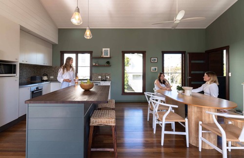 Dicky Beach Apartment | iluna at Dicky Beach