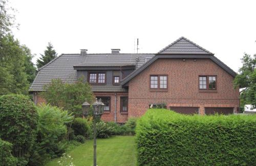 Schashagen Apartment | "Im Eichenhof" Whg 1 - idyllische Dorflage Nähe Grömitz! Jetzt mit WLAN!