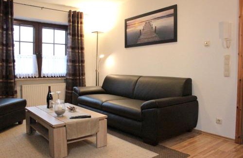 Schashagen Apartment | "Im Eichenhof" Whg 1 - idyllische Dorflage Nähe Grömitz! Jetzt mit WLAN!