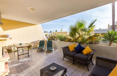 Albardeira Apartment | IM On Meia Praia Terrasse