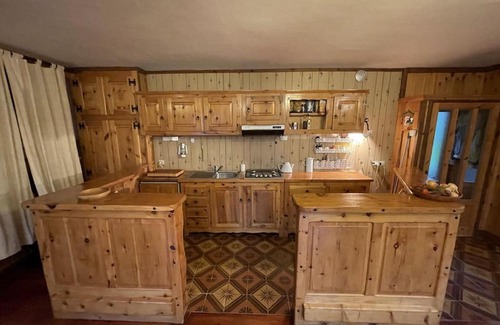 Corgnolaz Apartment | Im Skigebiet auf autofreier Alm zwischen den höchsten Bergen der Alpen.