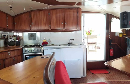 Le Marin Boat Rental | Imagine972 Martinique Bateau Hotel à Quai le Marin 3 Cabins 3 S.d.B 6 pers max