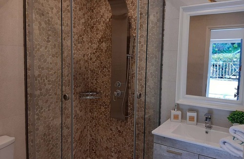 Apraos Villa | Imerolia beach villa in Kassiopi Corfu