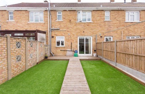Dartford House | Immaculate 2-bed House in Dartford