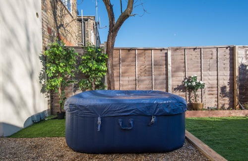 Stratford House | Immaculate 2-bed House in London