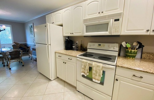 Imperial Golf Estates Condo | Immaculate, 2 bedroom, 2 bath end unit, next to the pool