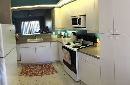 North Port Condo | Immaculate 2 Bedroom 2 Bath Condo in Gated Fun Filled Community