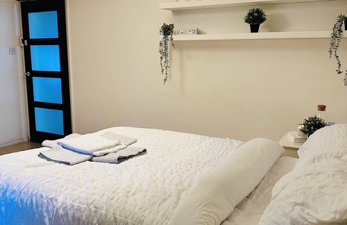 Angel Apartment | Immaculate 3-bed Apartment in London