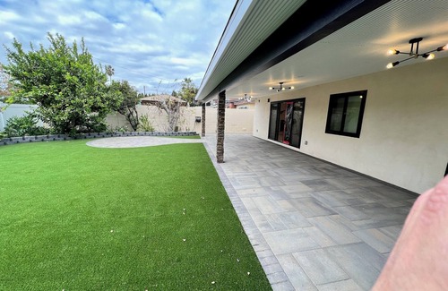 Northridge House | Immaculate 3 Bedroom Luxury House w/Private Yard!