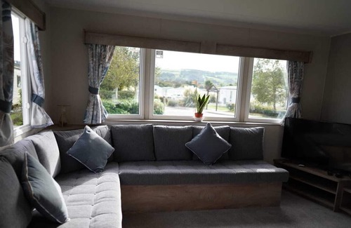Llanasa Cabin | Immaculate 3 bedroom caravan in Presthaven