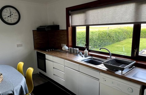 Isle of Lewis House | Immaculate 5 Bedroom House outside Stornoway