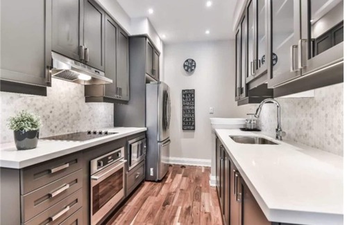 Lawrence Park House | Immaculate Executive Townhouse
