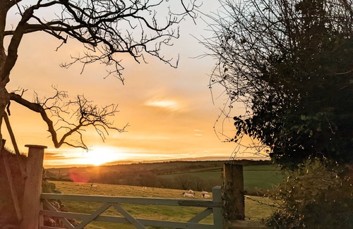 Bideford RV Rental | Immaculate Lotus Belle Tent Retreat, North Devon