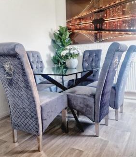 Grays House | IMMACULATE LovelyHome near Central London Freeparking