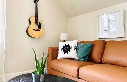 Hawthorne Apartment | Immaculate, Newly Renovated 1 Bedroom Apt Near NYC