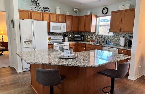 Duval Cottage | Immaculate Ranch home in Village of Duval