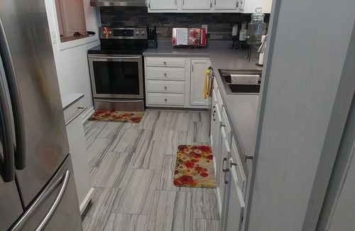 McMinnville House | Immaculate Remodel on River for Overnights or STR