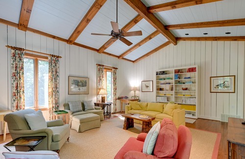 Highlands Villa | Immaculate Scaly Mountain Villa w/ Mountain Views!