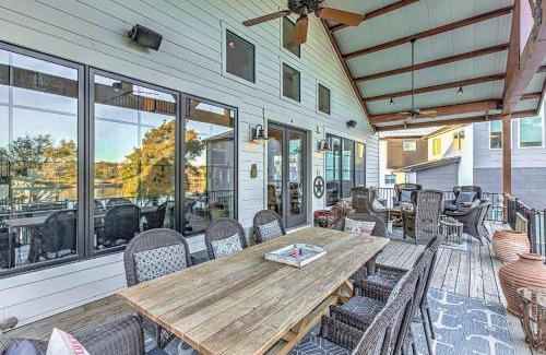 Kingsland House | Immaculate Waterfront Family Home for 16 w Private Dock