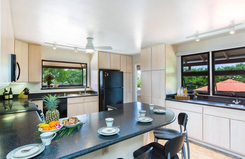 Waialae Iki Ridge House | Immersed in nature Home w/A/C, bbq area, Hale Poola