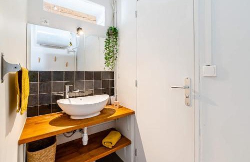 1st Arrondissement Apartment | Immersion au coeur de Marseille - proche Gare et Canebiere et hyper-centre