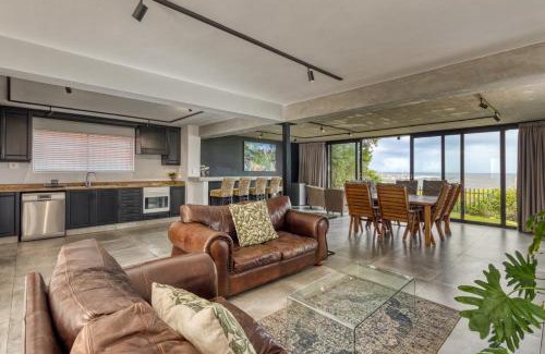 Sandbaai House | iMoyo Ocean Villa Hermanus