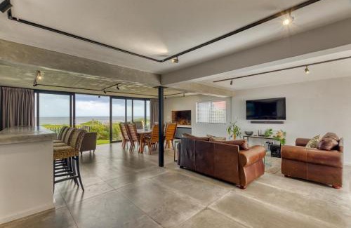 Sandbaai House | iMoyo Ocean Villa Hermanus