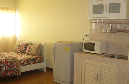 Ban Mai Apartment | IMPACT Muang Thong Thani Service Condo
