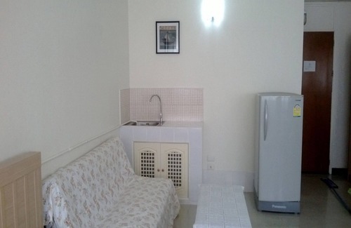Ban Mai Apartment | IMPACT Muang Thong Thani Service Condo