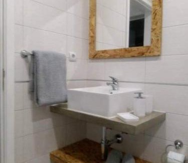 Ribeira Grande Villa | Impeccable 1 Bed Villa in Ribeira Grande