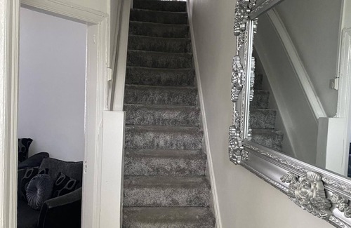 Anfield House | Impeccable 2-bed House in Liverpool