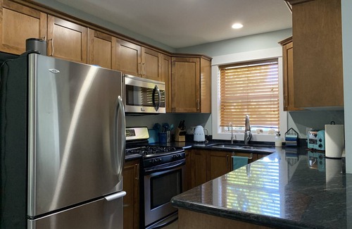 Regional District of Nanaimo Cottage | Impeccable Summer Retreat!