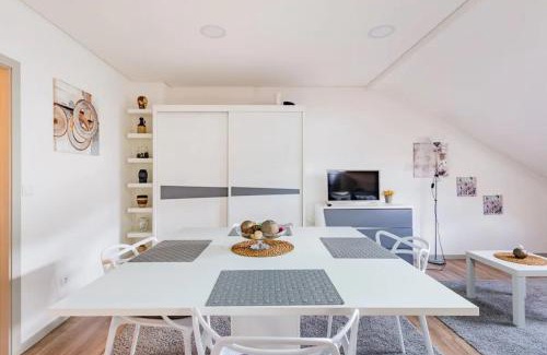 Portela Apartment | Imperial apartment 1, 2 e 3