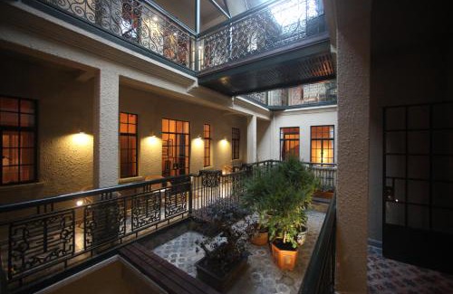 Yi County Hotel | Imperial Guard Boutique Hotel御前侍卫艺术精品酒店