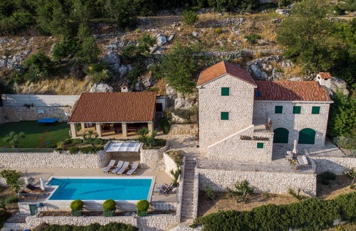 Slivno Villa | Imposing stone vila magical sea view private tennis court wine cellar pool