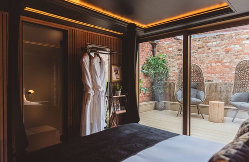 York Hotel | Impossible Motel