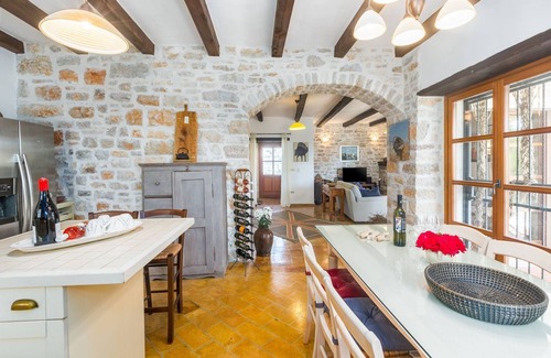 Vosteni House | Impressive finca with private pool, sea view, baby cot and special interior