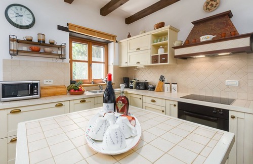 Vosteni House | Impressive finca with private pool, sea view, baby cot and special interior