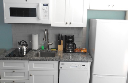 Northwest Harwich Apartment | Impressive studio in stunning oceanfront Dennisport Resort