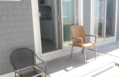Northwest Harwich Apartment | Impressive studio in stunning oceanfront Dennisport Resort
