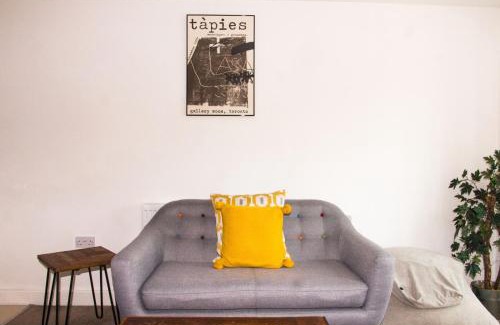 Leeds House | Impressive Urban Townhouse - Leeds City Centre