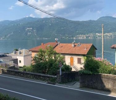 Lierna Apartment | In center Cà del Pescatore lake view