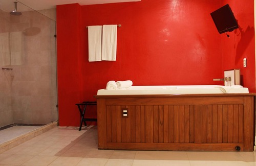 12th Street Hotel | In Fashion Hotel & Spa