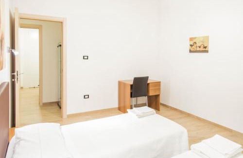 San Donato Apartment | IN FIERA 8 Apartment superior FRONT FAIR