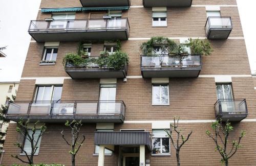 San Donato Apartment | IN FIERA 8 Apartment superior FRONT FAIR
