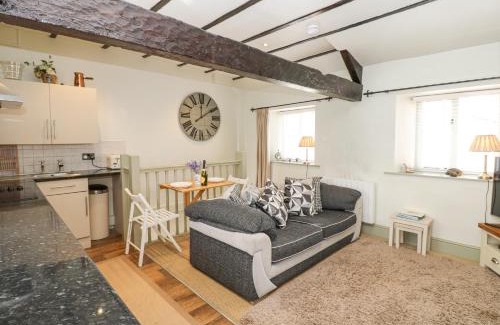 Middleham House | In & Out Cottage