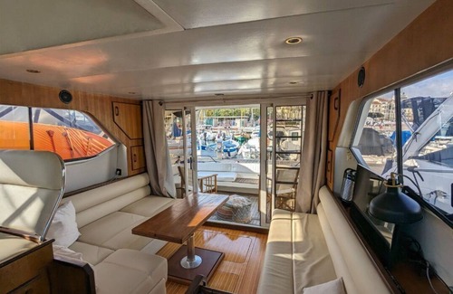 Palais des Festivals - Old Port Boat Rental | In the heart of Cannes - L'escale ensoleillée