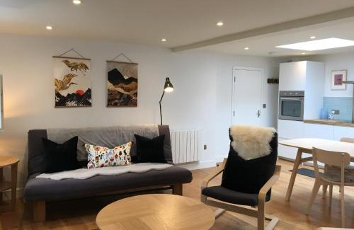 Glastonbury Apartment | In the Heart of Glastonbury