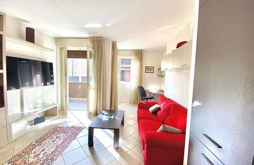 Certosa Apartment | In the Heart of Viale Certosa, between Milan Center and Fiera MilanoCity, with parking