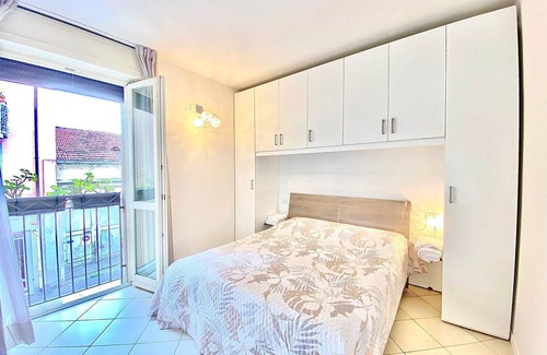 Certosa Apartment | In the Heart of Viale Certosa, between Milan Center and Fiera MilanoCity, with parking